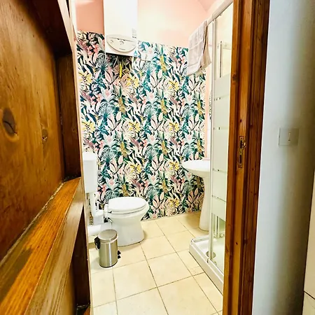 לינה וארוחת בוקר Casa Lilla 3*